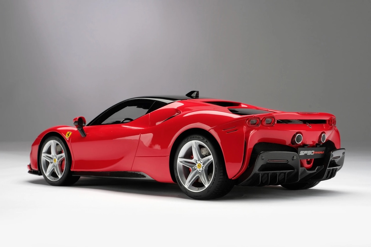 Amalgam - 1:12 Ferrari SF90 Stradale | Model Universe