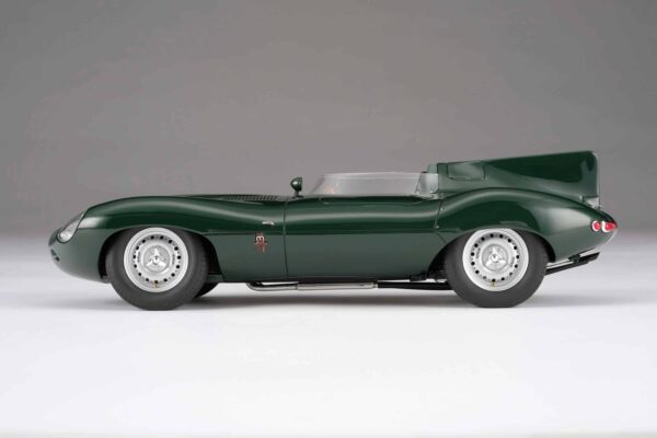 Amalgam - 1:18 Jaguar D-Type 1956 12h Reims Winner D.Hamilton, I.Bueb - Resin Model 32 Amalgam - 1:18 Jaguar D-Type 1956 12h Reims Winner D.Hamilton, I.Bueb - Resin Model