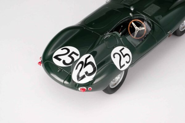 Amalgam - 1:18 Jaguar D-Type 1956 12h Reims Winner D.Hamilton, I.Bueb - Resin Model 26 Amalgam - 1:18 Jaguar D-Type 1956 12h Reims Winner D.Hamilton, I.Bueb - Resin Model