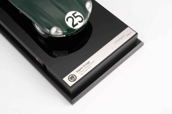 Amalgam - 1:18 Jaguar D-Type 1956 12h Reims Winner D.Hamilton, I.Bueb - Resin Model 22 Amalgam - 1:18 Jaguar D-Type 1956 12h Reims Winner D.Hamilton, I.Bueb - Resin Model