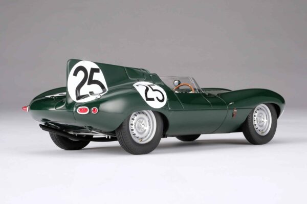 Amalgam - 1:18 Jaguar D-Type 1956 12h Reims Winner D.Hamilton, I.Bueb - Resin Model 23 Amalgam - 1:18 Jaguar D-Type 1956 12h Reims Winner D.Hamilton, I.Bueb - Resin Model