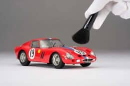 Amalgam - 1:18 Ferrari 250 GTO 3705GT No.19 1962 24h Le Mans Class Winner - Noblet, Guichet - Resin Model