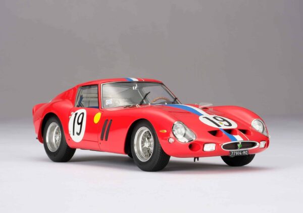 Amalgam - 1:18 Ferrari 250 GTO 3705GT No.19 1962 24h Le Mans Class Winner - Noblet, Guichet - Resin Model 24 Amalgam - 1:18 Ferrari 250 GTO 3705GT No.19 1962 24h Le Mans Class Winner - Noblet, Guichet - Resin Model