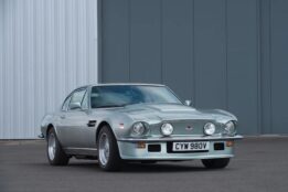 Aston Martin V8 Vantage Silver