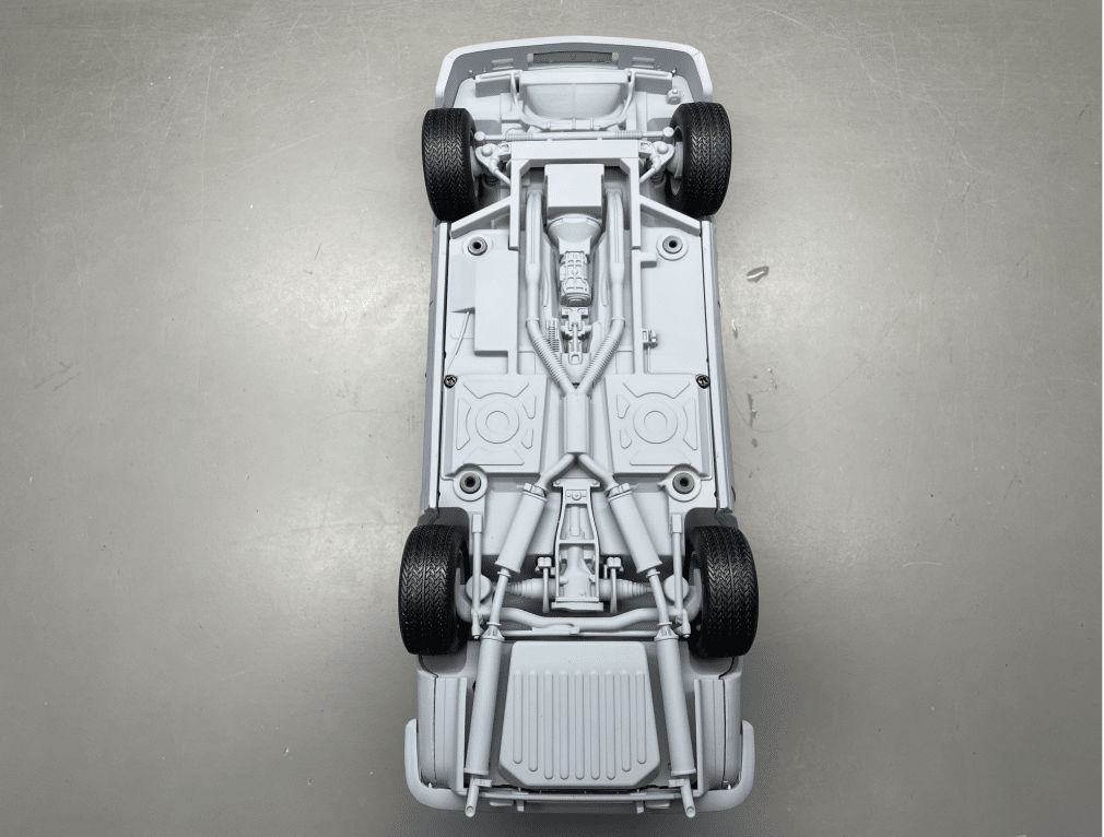Stirling Scale Unveils Prototype of Aston Martin V8 Vantage (X-Pack) Model