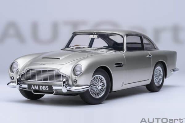 AUTOart 1:18 Aston Martin DB5 1964 Silver (70287) Composite Model 23 AUTOart 1:18 Aston Martin DB5 1964 Silver (70287) Composite Model