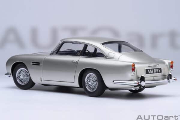 AUTOart 1:18 Aston Martin DB5 1964 Silver (70287) Composite Model 41 AUTOart 1:18 Aston Martin DB5 1964 Silver (70287) Composite Model