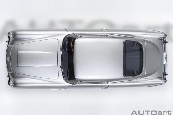 AUTOart 1:18 Aston Martin DB5 1964 Silver (70287) Composite Model 34 AUTOart 1:18 Aston Martin DB5 1964 Silver (70287) Composite Model