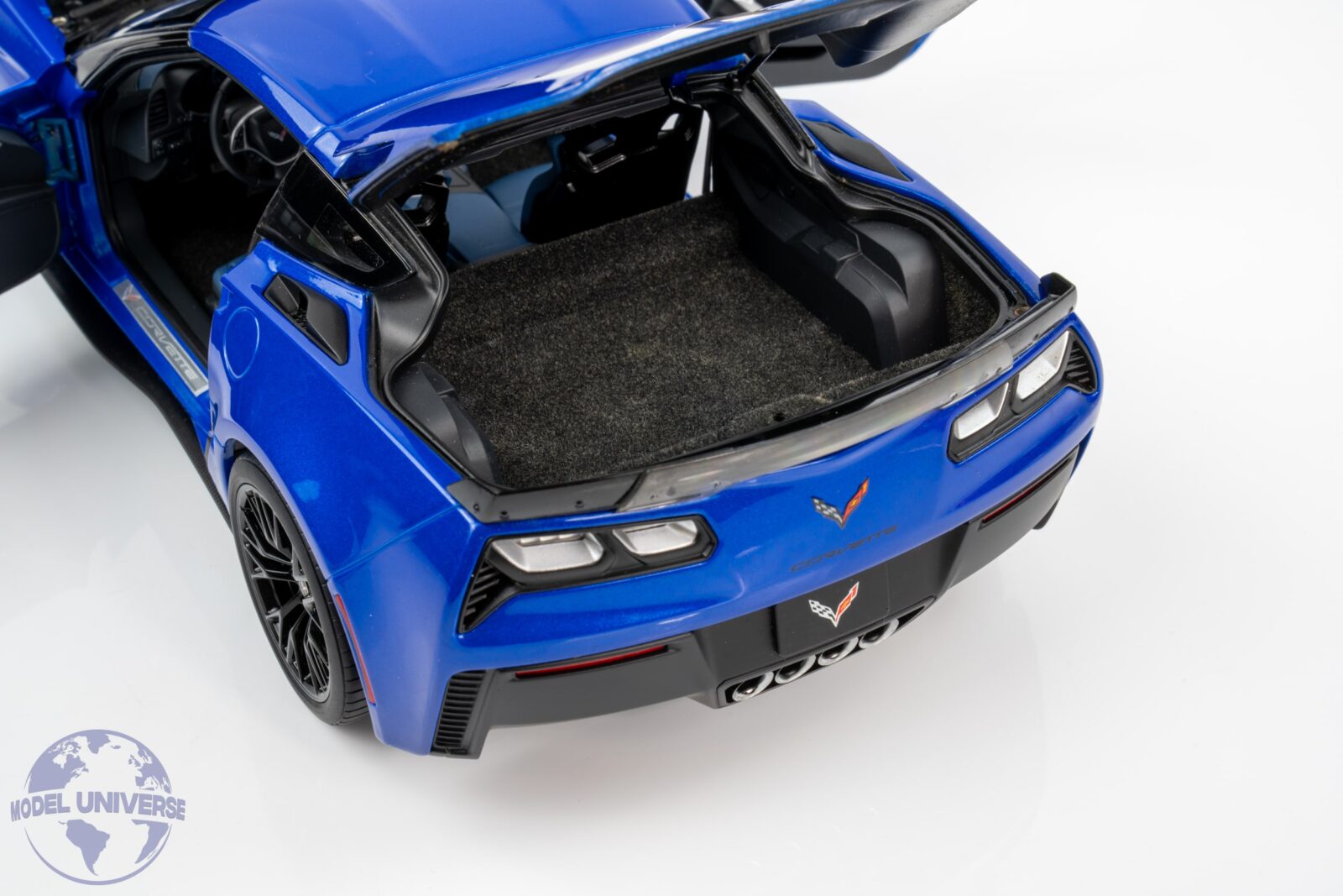 AUTOart 1:18 Chevrolet Corvette C7 Z06 Laguna Blue 2014 (71265