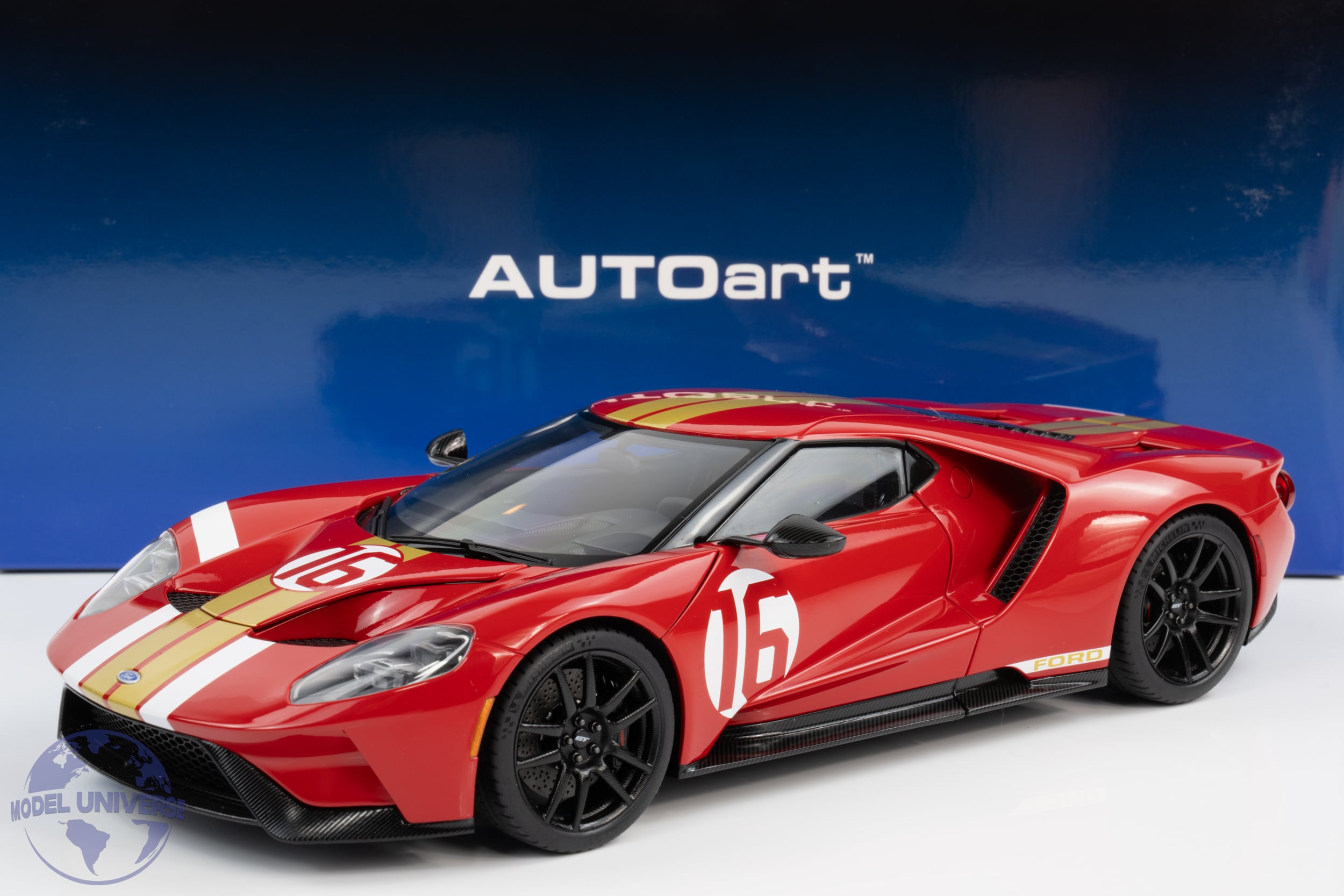 AUTOart 1:18 Ford GT 2022 '64 Alan Mann Heritage Edition Red 72928