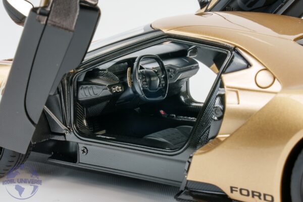 AUTOart - 1:18 Ford GT 2022 '64 Holman Moody Heritage Edition Gold - Composite Model 17 AUTOart - 1:18 Ford GT 2022 '64 Holman Moody Heritage Edition Gold - Composite Model