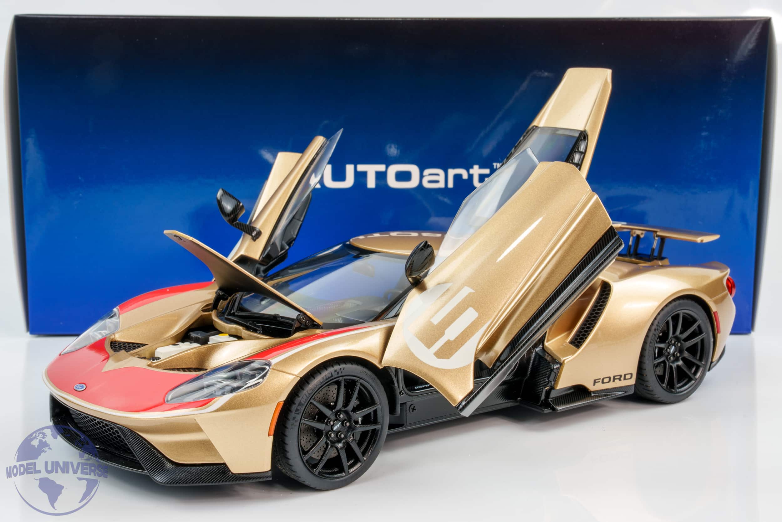 AUTOart 1:18 Ford GT 2022 '64 Holman Moody Heritage Edition Gold