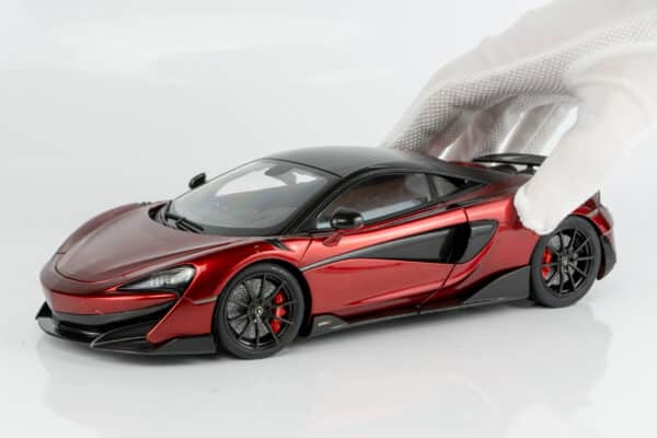 AUTOart 1:18 McLaren 600LT 2019 Volcano Red (76085) Composite Model 21 AUTOart 1:18 McLaren 600LT 2019 Volcano Red (76085) Composite Model