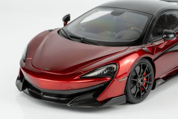 AUTOart 1:18 McLaren 600LT 2019 Volcano Red (76085) Composite Model 32 AUTOart 1:18 McLaren 600LT 2019 Volcano Red (76085) Composite Model