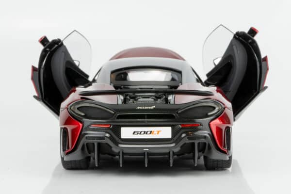 AUTOart 1:18 McLaren 600LT 2019 Volcano Red (76085) Composite Model 29 AUTOart 1:18 McLaren 600LT 2019 Volcano Red (76085) Composite Model