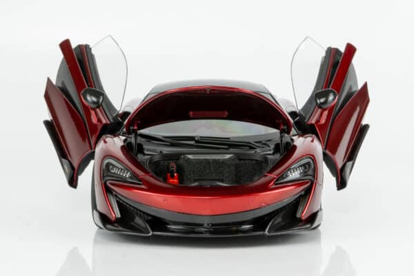 AUTOart 1:18 McLaren 600LT 2019 Volcano Red (76085) Composite Model 28 AUTOart 1:18 McLaren 600LT 2019 Volcano Red (76085) Composite Model