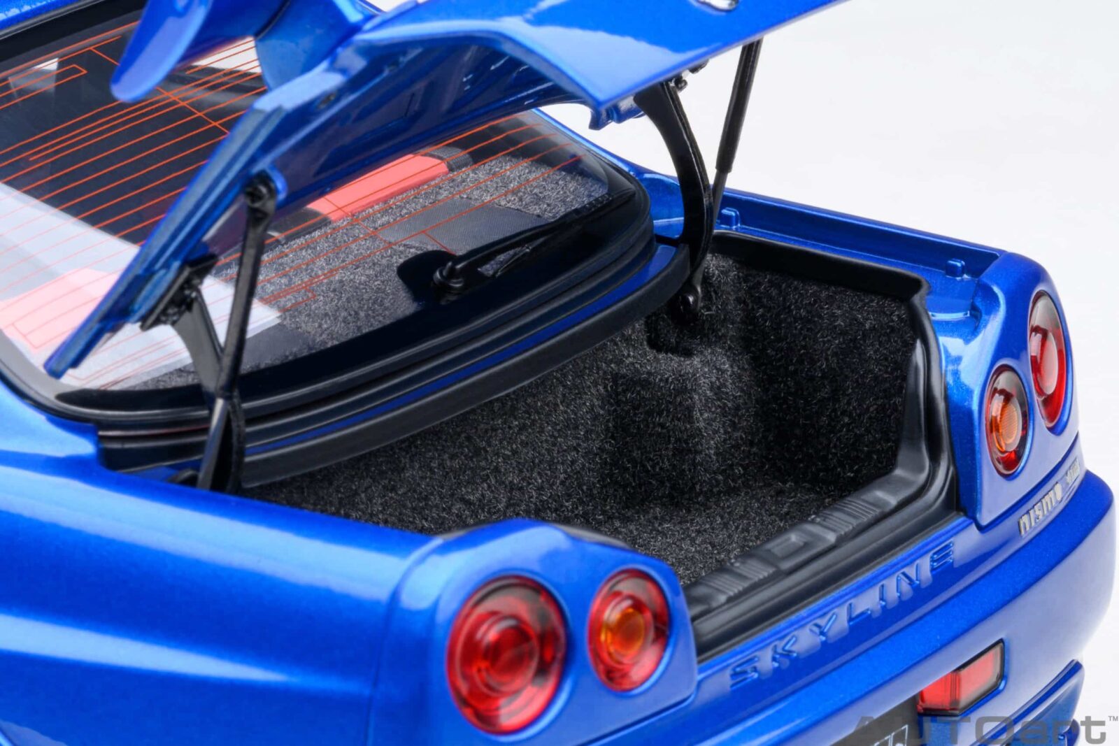 AUTOart - 1:18 Nissan Skyline GT-R (R34) Z-tune (Bayside Blue)
