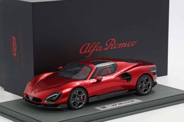 BBR 1:18 Alfa Romeo 33 Stradale 2023 Rosso Villa d'Este Red (P18264A) Limited Edition Resin Model