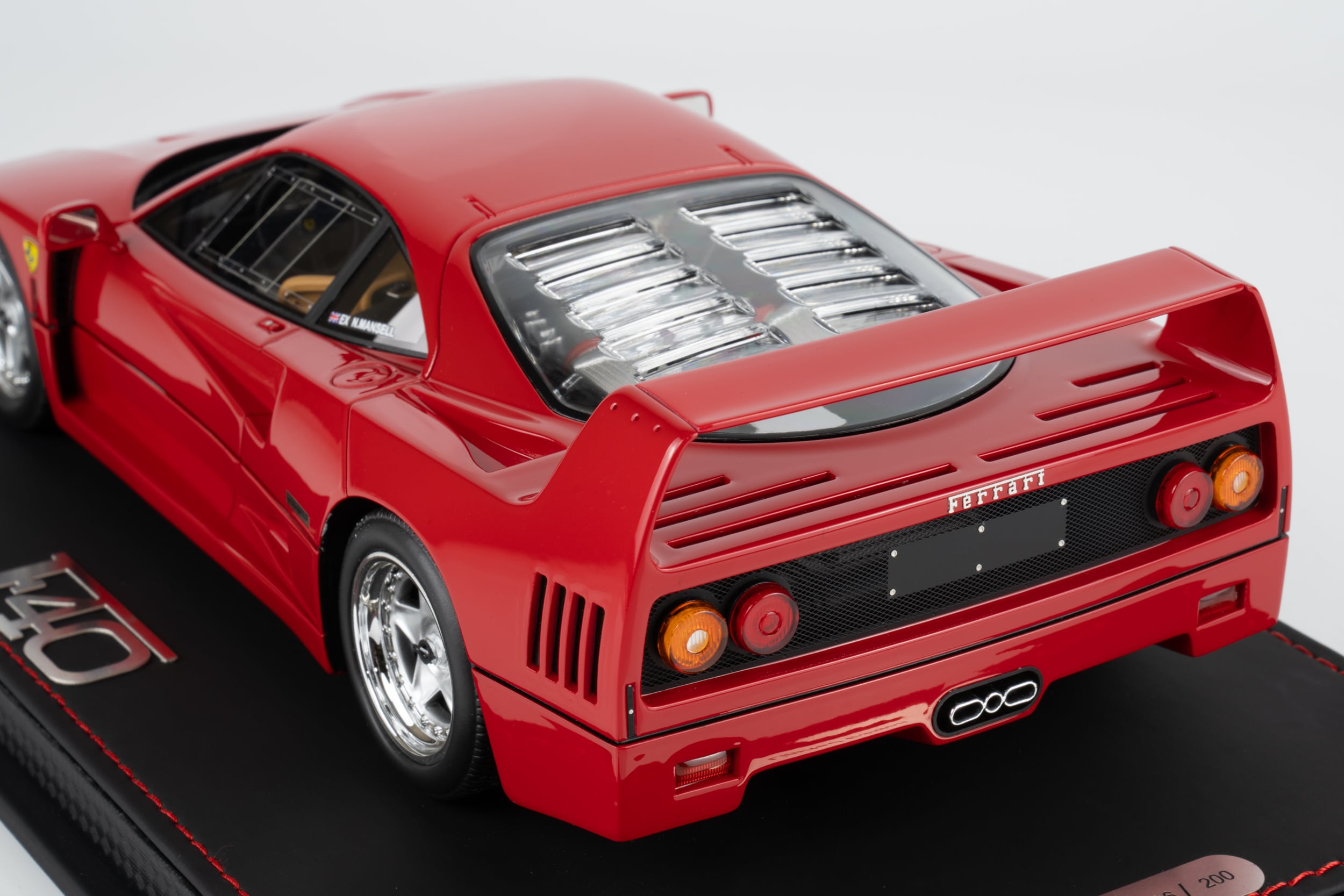 BBR 1:18 Ferrari F40 1987 Rosso Corsa Ex Nigel Mansell (P18168NM) Limited Edition Resin Model (With Showcase) 7 BBR 1:18 Ferrari F40 1987 Rosso Corsa Ex Nigel Mansell (P18168NM) Limited Edition Resin Model (With Showcase) - Image 7