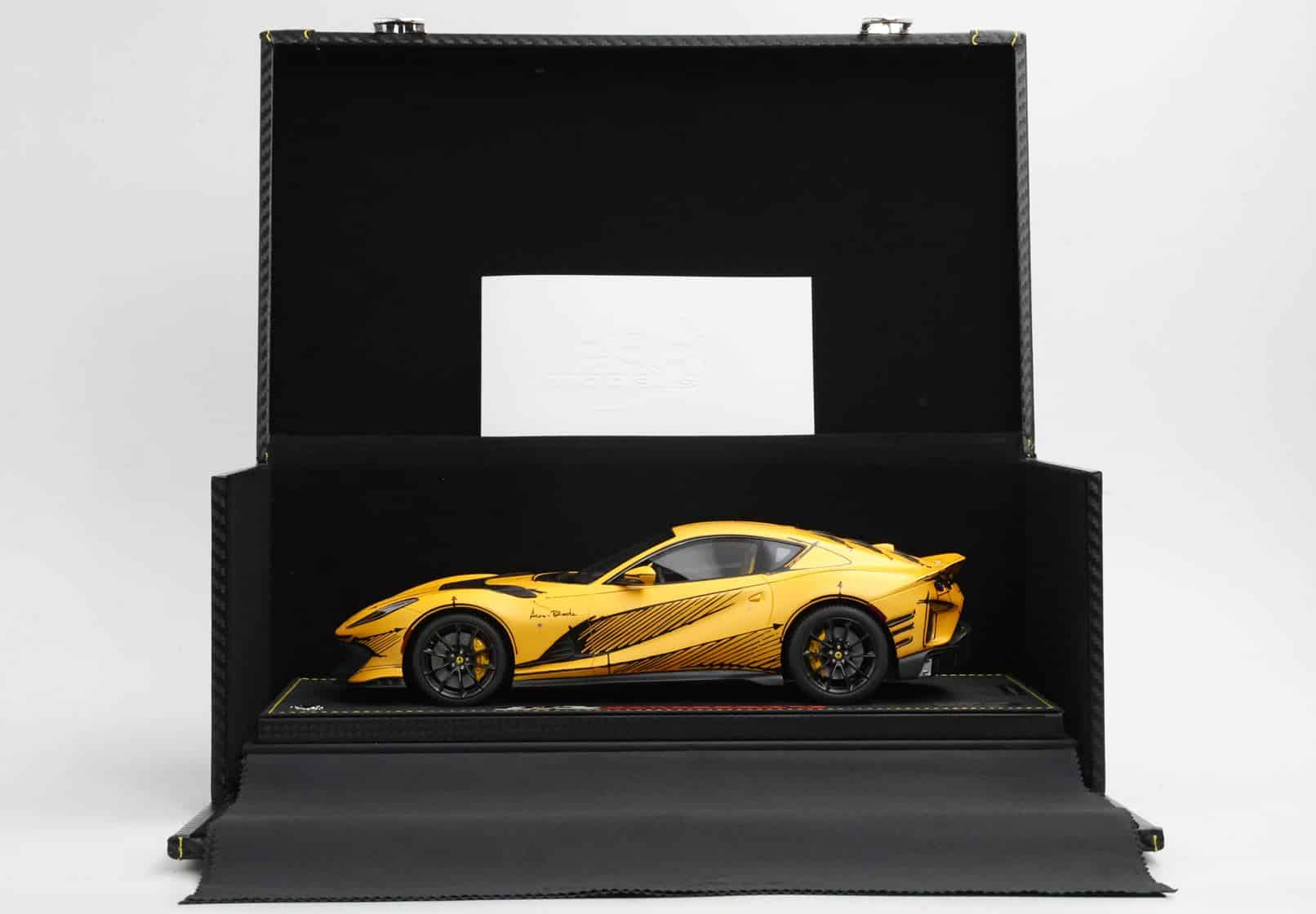 BBR - 1:18 Ferrari 812 Competizione Tristrato Giallo Yellow Tailor Made - Limited Edition Special Carbon Box with Showcase 8 BBR - 1:18 Ferrari 812 Competizione Tristrato Giallo Yellow Tailor Made - Limited Edition Special Carbon Box with Showcase