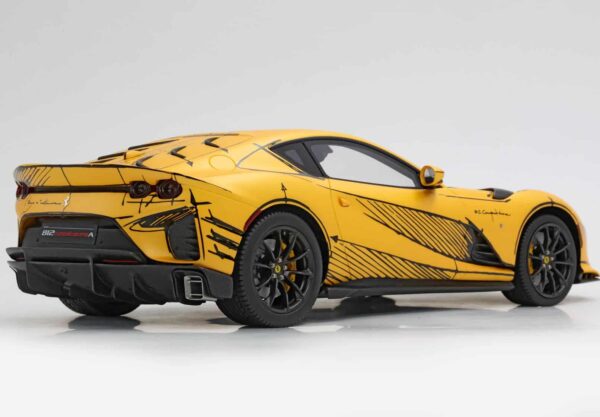 BBR - 1:18 Ferrari 812 Competizione Tristrato Giallo Yellow Tailor Made - Limited Edition Special Carbon Box with Showcase 18 BBR - 1:18 Ferrari 812 Competizione Tristrato Giallo Yellow Tailor Made - Limited Edition Special Carbon Box with Showcase