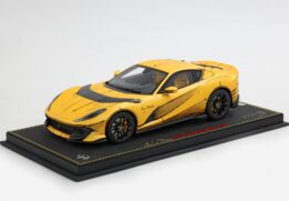 BBR - 1:18 Ferrari 812 Competizione Tristrato Giallo Yellow Tailor Made - Limited Edition Special Carbon Box with Showcase