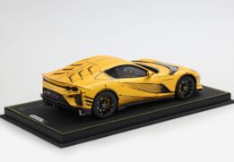 BBR - 1:18 Ferrari 812 Competizione Tristrato Giallo Yellow Tailor Made - Limited Edition Special Carbon Box with Showcase