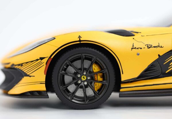 BBR - 1:18 Ferrari 812 Competizione Tristrato Giallo Yellow Tailor Made - Limited Edition Special Carbon Box with Showcase 14 BBR - 1:18 Ferrari 812 Competizione Tristrato Giallo Yellow Tailor Made - Limited Edition Special Carbon Box with Showcase