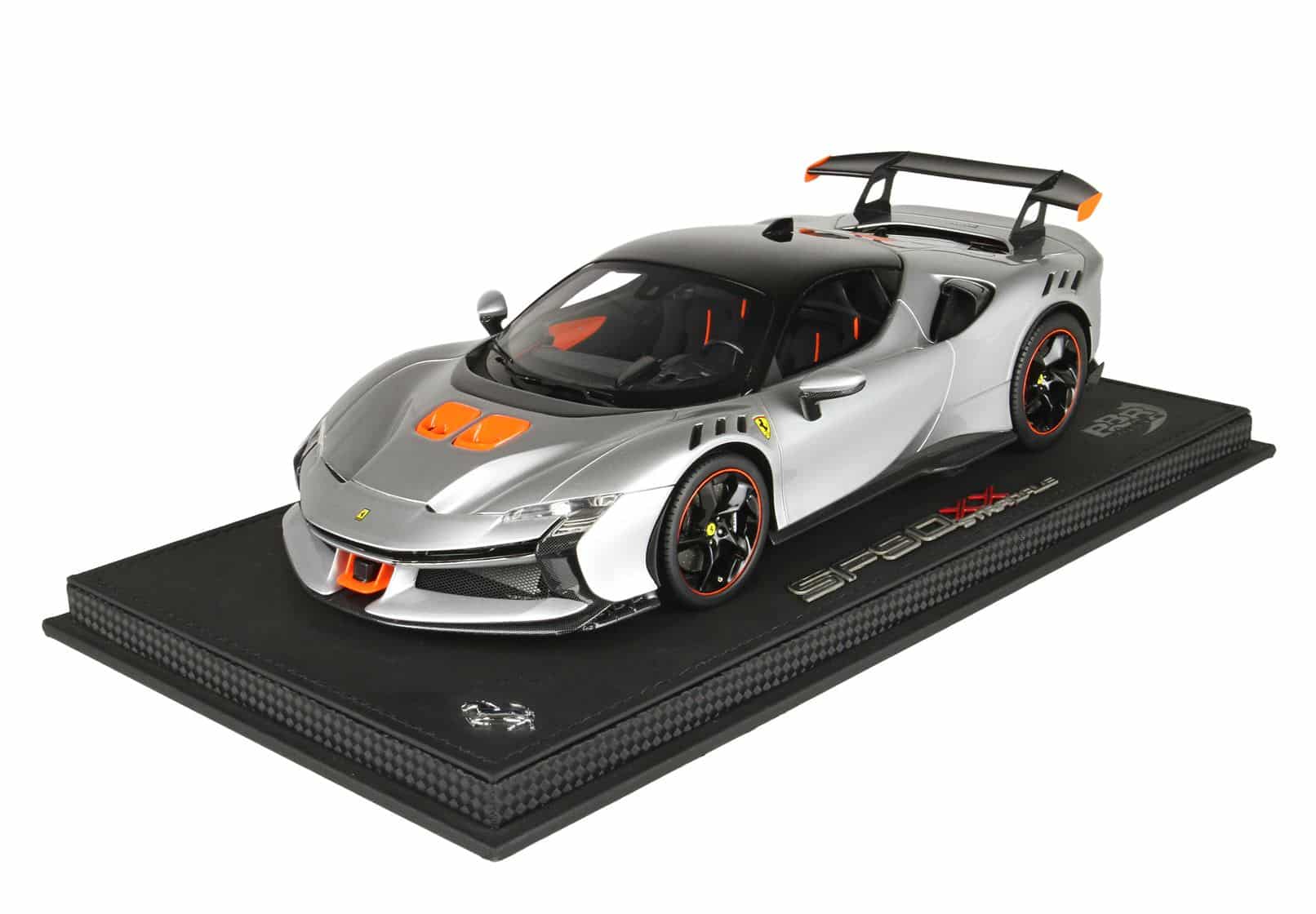 BBR - 1:18 Ferrari SF90 XX Stradale Bianco Artico and Flash Orange - Limited Edition Resin Model 1 BBR P18237A Ferrari SF90XX Bianco 1.JPG