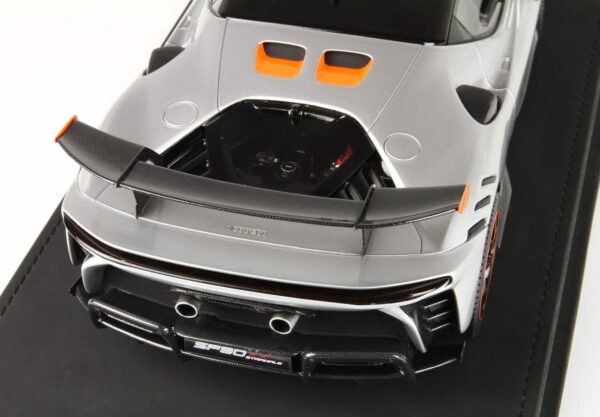 BBR - 1:18 Ferrari SF90 XX Stradale Bianco Artico and Flash Orange - Limited Edition Resin Model 14 BBR P18237A Ferrari SF90XX Bianco 4.JPG
