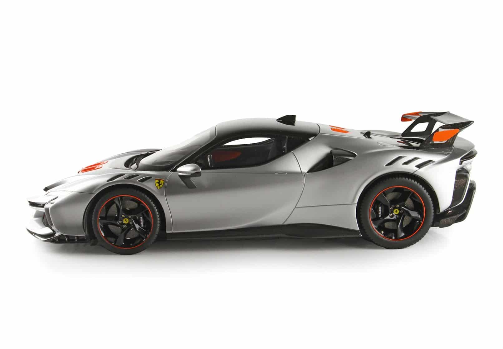 BBR - 1:18 Ferrari SF90 XX Stradale Bianco Artico and Flash Orange - Limited Edition Resin Model 6 BBR P18237A Ferrari SF90XX Bianco 5.JPG