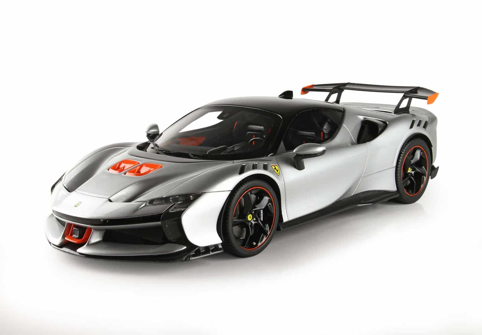 BBR - 1:18 Ferrari SF90 XX Stradale Bianco Artico and Flash Orange - Limited Edition Resin Model 4 BBR P18237A Ferrari SF90XX Bianco 6.JPG