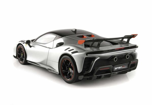 BBR - 1:18 Ferrari SF90 XX Stradale Bianco Artico and Flash Orange - Limited Edition Resin Model 12 BBR P18237A Ferrari SF90XX Bianco 7.JPG
