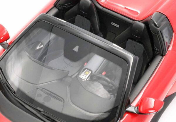 BBR - 1:18 Ferrari 12Cilindri Spider Red Corsa - Limited Edition Resin Model with Showcase 18 BBR P18251A Ferrari 12Cilindri Red 10.JPG