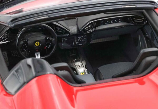 BBR - 1:18 Ferrari 12Cilindri Spider Red Corsa - Limited Edition Resin Model with Showcase 17 BBR P18251A Ferrari 12Cilindri Red 9.JPG