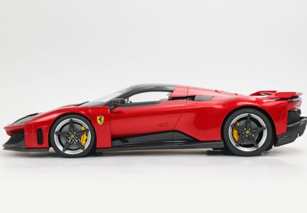 BBR 1:12 Ferrari F80 Rosso Corsa Supercar - Bicolour Carbon & Silver Wheels (BBR1223H) Limited Edition Resin Model 8 BBR 1:12 Ferrari F80 Rosso Corsa Supercar - Bicolour Carbon & Silver Wheels (BBR1223H) Limited Edition Resin Model