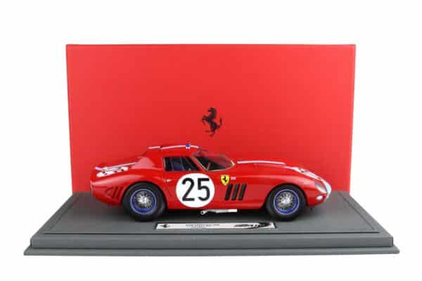 BBR 1:18 Ferrari 250 GTO No.25 24h Le Mans 1964 Innes Ireland, Tony Maggs with Showcase (BBR1846D) Limited Edition Resin Model