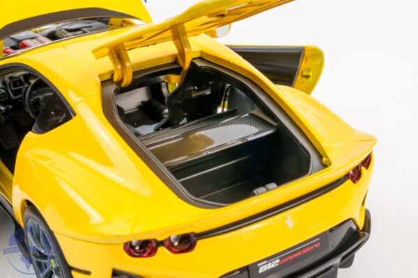 Bburago - 1:18 Ferrari 812 Competizione Modena Yellow 2021 - Diecast Model 20 Bburago - 1:18 Ferrari 812 Competizione Modena Yellow 2021 - Diecast Model