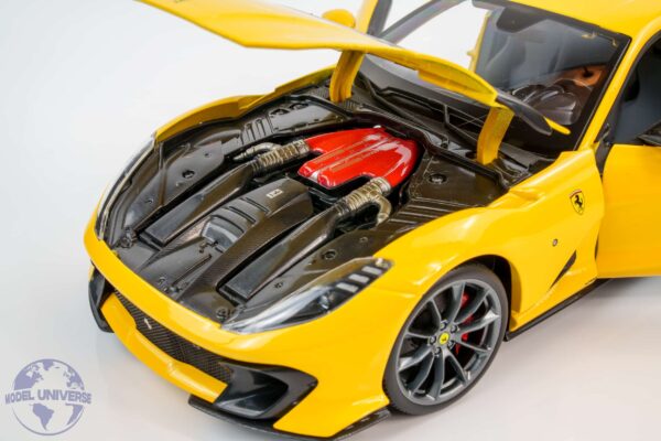 Bburago - 1:18 Ferrari 812 Competizione Modena Yellow 2021 - Diecast Model 21 Bburago - 1:18 Ferrari 812 Competizione Modena Yellow 2021 - Diecast Model