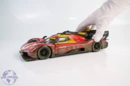 Bburago - 1:18 Ferrari 499P No.50 Winner 24h Le Mans 2024 Fuoco, Molina, Nielsen - "Dirty Race Weathered Version" - Showcase Edition - Diecast Model