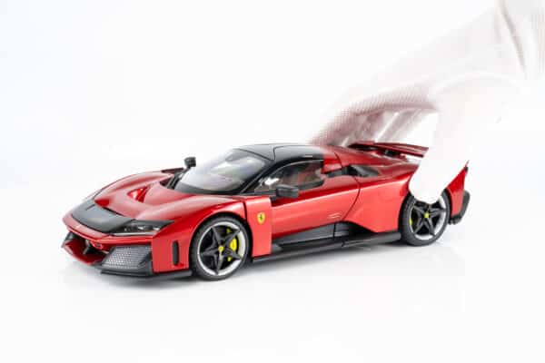 Bburago - 1:18 Ferrari F80 2024 Red Metallic Signature Edition - Diecast Model 19 Bburago - 1:18 Ferrari F80 2024 Red Metallic Signature Edition - Diecast Model
