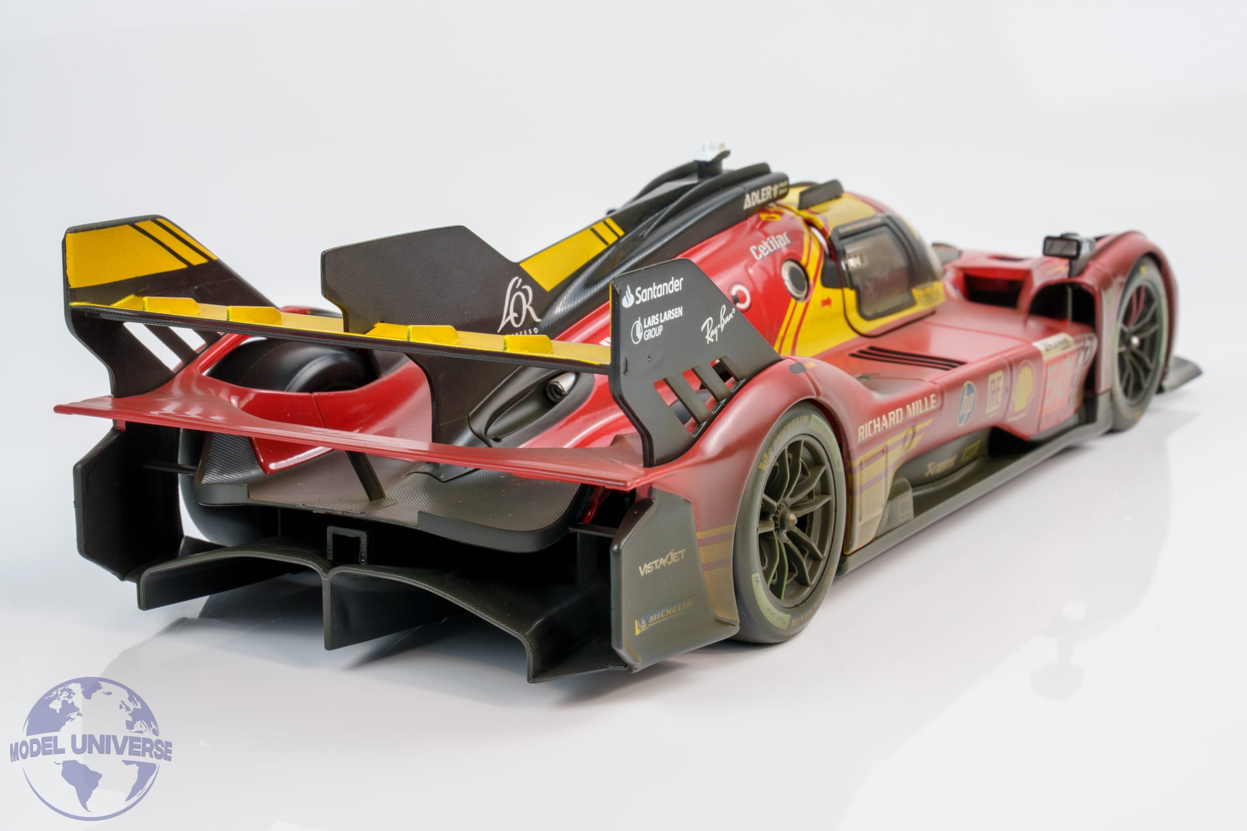 Bburago - 1:18 Ferrari 499P No.50 Winner 24h Le Mans 2024 Fuoco, Molina, Nielsen - "Dirty Race Weathered Version" - Diecast Model 9 Bburago - 1:18 Ferrari 499P No.50 Winner 24h Le Mans 2024 Fuoco, Molina, Nielsen - "Dirty Race Weathered Version" - Diecast Model