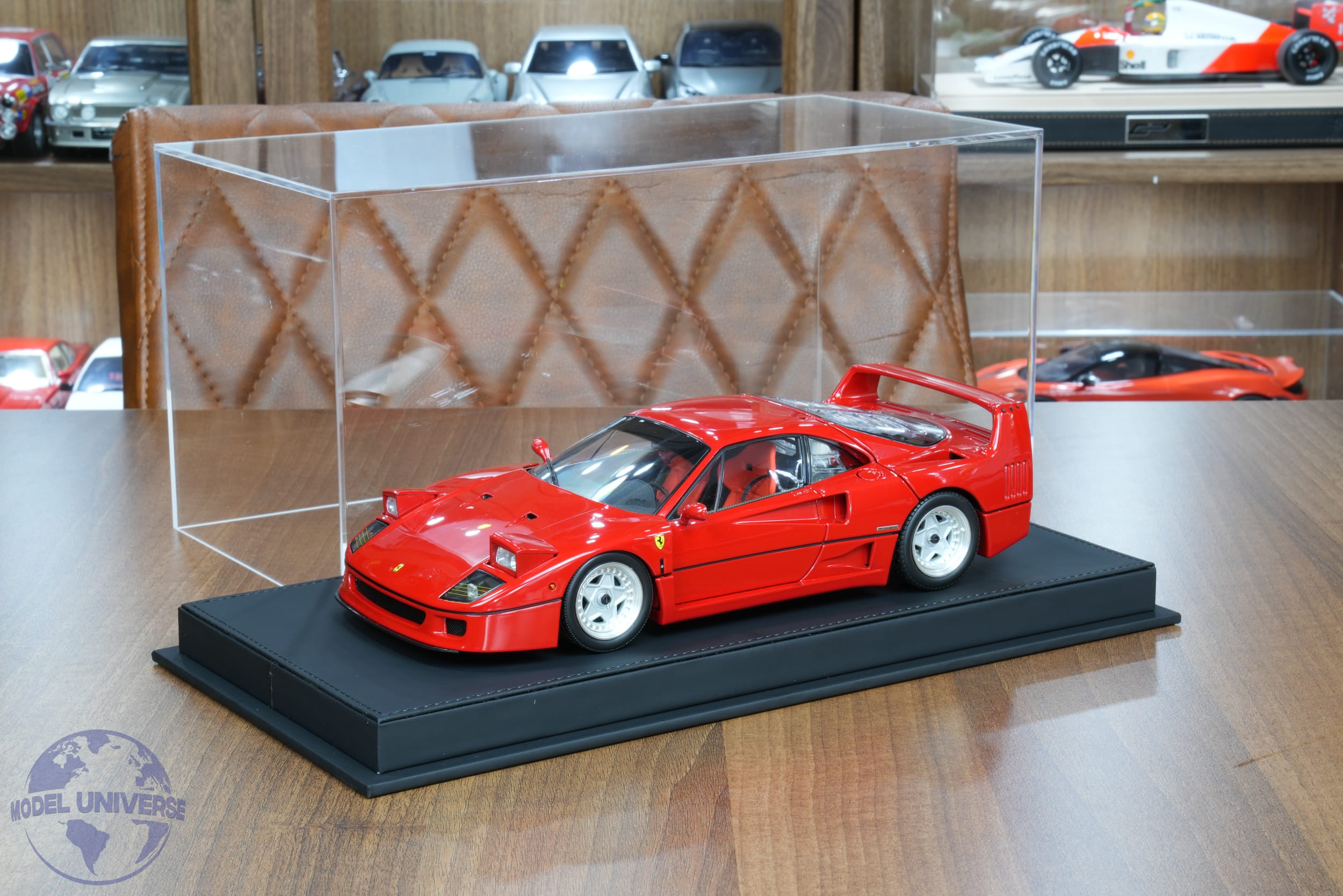 Premium 1:18 Scale Display Case with Black Leather Base 3 Premium 1:18 Scale Display Case with Black Leather Base