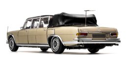 CMC 1:18 Mercedes-Benz 600 Pullman Laudaulet Beige/Brown Softtop (Limited Edition)