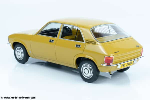 Cult Scale - 1:18 Austin Allegro 1973 Harvest Gold - Limited Edition Resin Model
