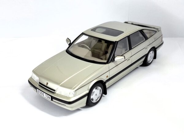 Cult Scale - 1:18 Rover 827 Vitesse Pulsar Silver 1988-1989 - Limited Edition Resin Model 12 Cult Scale - 1:18 Rover 827 Vitesse Pulsar Silver 1988-1989 - Limited Edition Resin Model