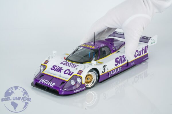 CMR - 1:18 Jaguar XJR-12 No.3 Winner 24h Le Mans 1990 - Diecast Model 13 CMR - 1:18 Jaguar XJR-12 No.3 Winner 24h Le Mans 1990 - Diecast Model