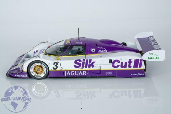 CMR - 1:18 Jaguar XJR-12 No.3 Winner 24h Le Mans 1990 - Diecast Model 16 CMR - 1:18 Jaguar XJR-12 No.3 Winner 24h Le Mans 1990 - Diecast Model