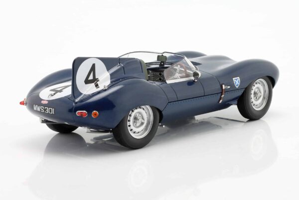 CMR - 1:18 Jaguar D-Type Short Nose No.4 Winner 24h Le Mans 1956 - Diecast Model 8 CMR - 1:18 Jaguar D-Type Short Nose No.4 Winner 24h Le Mans 1956 - Diecast Model