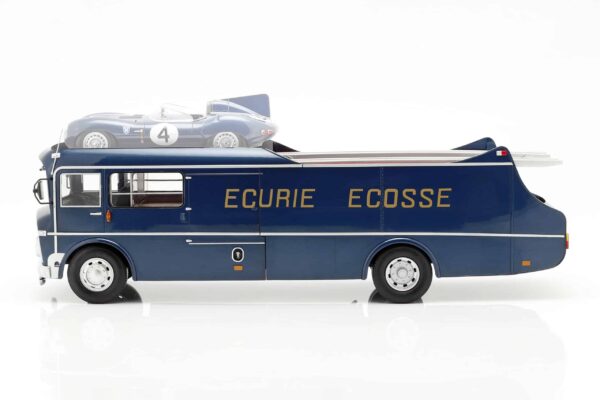 CMR 1:18 Commer TS3 Ecurie Ecosse Transporter 1959 - Diecast Model 24 CMR 1:18 Commer TS3 Ecurie Ecosse Transporter 1959 - Diecast Model